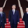 Chủ tịch nước Võ Văn Thưởng chụp ảnh chung với Tổng Bí thư, Chủ tịch Trung Quốc Tập Cận Bình và Phu nhân. (Ảnh: Thống Nhất/TTXVN)