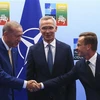Tổng thống Thổ Nhĩ Kỳ Tayyip Erdogan (trái) trong cuộc gặp ba bên với Thủ tướng Thụy Điển Ulf Kristersson (phải) và Tổng Thư ký Tổ chức Hiệp ước Bắc Đại Tây Dương (NATO) Jens Stoltenberg tại Vilnius, Litva ngày 10/7/2023. (Ảnh: AFP/TTXVN)
