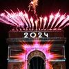 Trình diễn pháo hoa đón mừng Năm mới tại Paris, Pháp ngày 1/1/2024. Ảnh: AFP/TTXVN