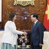 Chủ tịch nước Võ Văn Thưởng tiếp Đại sứ New Zealand tại Việt Nam Tredene Dobson. (Ảnh: Thống Nhất/TTXVN)