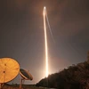 Tên lửa Vulcan Centau mang theo tàu đổ bộ Mặt Trăng Peregrine rời bệ phóng tại Trạm Vũ trụ ở mũi Canaveral, bang Florida, Mỹ ngày 8/1/2024. (Ảnh: AFP/TTXVN)