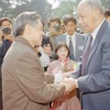Tổng Bí thư Lê Khả Phiêu đón Chủ tịch Đảng, Chủ tịch nước Lào Khamtay Siphandone thăm hữu nghị chính thức Việt Nam (1999). (Ảnh: Cao Phong/TTXVN)