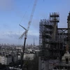 Nhà thờ Đức Bà Paris trong quá trình phục dựng, ngày 8/12/2023. (Ảnh: AFP/TTXVN)