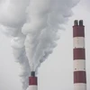 Khí thải phát ra từ nhà máy điện than ở Thượng Hải, Trung Quốc. (Ảnh: AFP/TTXVN)