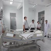 Lãnh đạo sở Y tế tỉnh Bạc Liêu kiểm tra tình hình hoạt động tại Bệnh viện Lao và bệnh Phổi tỉnh Bạc Liêu. (Ảnh tư liệu: Tuấn Kiệt/TTXVN)