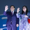 Thủ tướng Phạm Minh Chính và Phu nhân rời Hàn Quốc kết thúc chuyến thăm chính thức Hàn Quốc. (Ảnh: Dương Giang/TTXVN)