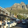 Khu phố Vịnh Camps, một trong bảy khu dân cư sang trọng, tập trung nhiều triệu phú nhất của Cape Town, Nam Phi còn được gọi là 'Prime 7'. (Ảnh: Hồng Minh/TTXVN)