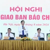 Phó Thủ tướng Trần Hồng Hà và các đồng chí chủ trì hội nghị. (Ảnh: Phương Hoa/TTXVN)