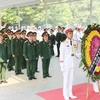 Đoàn Ban Chấp hành Trung ương Hội Cựu chiến binh Việt Nam viếng nguyên Tổng Bí thư Đỗ Mười. (Ảnh: TTXVN)