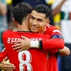 Ronaldo ăn mừng sau khi kiến tạo cho Bruno ghi bàn ấn định chiến thắng cho Bồ Đào Nha. (Nguồn: Reuters)