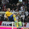 Cú bay người ghi bàn không tưởng của Ibrahimovic. (Nguồn: Getty Images)