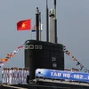 Ảnh Lễ tiếp nhận và thượng cờ trên tàu ngầm Hà Nội