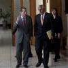 Thứ trưởng Quốc phòng Mỹ William Brownfield và Tổng thống Otto Guatemala Perez Molina. (Nguồn: wunitv.com)