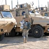 Mỹ không thành lý thiết bị quân sự sau khi rời Afghanistan. (Nguồn: AP)