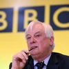  Chris Patten - Chủ tịch của BBC Trust tuyên bố từ chức