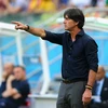 Huấn luyện viên Loew và Lahm bất đồng ý kiến sau trận hòa Ghana