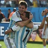 "Song sát" Messi-Di Maria giúp Argentina chiến thắng nhọc nhằn
