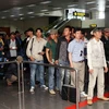 [Photo] Đón thêm 184 lao động Việt Nam từ Libya về nước an toàn