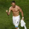 Ronaldo dội nước lạnh lên người sau lời "thách đấu" từ Fletcher