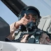 Nữ phi công đầu tiên của UAE chỉ huy nhiệm vụ chống lại IS