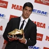 Luis Suarez hâm nóng trận "kinh điển" bằng Chiếc giày Vàng