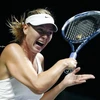 Địa chấn ở WTA Finals: Sharapova, Serena đua nhau gục ngã