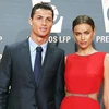 Irina Shayk "mặt lạnh" khi MC nói về cơ thể của Cris Ronaldo