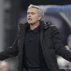 Jose Mourinho bất ngờ bảo vệ "tội đồ" sau trận hòa thất vọng