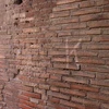 Du khách Nga bị phạt tù 4 tháng vì viết tên lên tường Colosseum