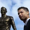 [Photo] Hình ảnh tượng đồng của Ronaldo được dựng ở quê nhà