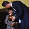 Cristiano Ronaldo đoạt Quả bóng vàng FIFA 2014: Điều xứng đáng!