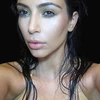 [Photo] Cô đào Kim Kardashian tung ảnh tự sướng gợi cảm