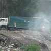 Bắt quả tang 3 tài xế đổ trộm 25 tấn chất thải công nghiệp