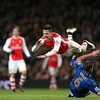 Arsenal trả giá đắt sau chiến thắng nhọc nhằn trước Leicester