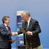 EU và Ukraine ký thỏa thuận liên kết về chương trình "Chân trời 2020"
