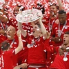 Bayern Munich tưng bừng ăn mừng chức vô địch Bundesliga thứ 25