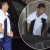 Ronaldo xấu hổ vì bị "hỏi thăm" khi tiểu tiện trên đường phố