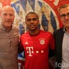 Douglas Costa gia nhập Bayern Munich. (Nguồn: fcbayern.de)