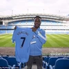 Sterling chính thức gia nhập Man City. 