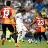Marcelo có màn solo tuyệt vời trước hàng thủ Galatasaray. (Nguồn: Getty Images)