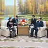 Bà Hà Thị Khiết đã hội kiến Chủ tịch Ủy ban Thường vụ Hội nghị Nhân dân tối cao Triều Tiên Kim Yong Nam. (Ảnh: TTXVN)