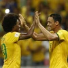 Willian và Ricardo Oliveira mang chiến thắng về cho Brazil. (Nguồn: AFP/Getty Images)