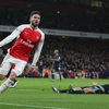 Giroud lại lập công giúp Arsenal giành chiến thắng. (Nguồn: Daily Mail)