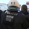 Cảnh sát Đức bắt giữ các đối tượng. (Nguồn: Reuters)