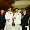 Đại tướng Trần Đại Quang, Ủy viên Bộ Chính trị, Bộ trưởng Bộ Công An với các đại biểu dự Đại hội. (Ảnh: TTXVN)