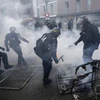 Cảnh sát chống biểu tình ở Pháp. (Nguồn: Reuters)