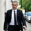 Jose Mourinho ký hợp đồng với Manchester United. (Nguồn: EPA)