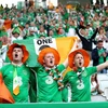 Người hâm mộ đang chờ đợi chiến thắng lịch sử của Ireland. (Nguồn: Getty Images)