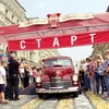 Lễ Diễu hành ôtô cổ ở Thủ đô Moskva, Liên bang Nga. (Ảnh: Dương Trí/Vietnam+)