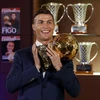 Ronaldo nhận Quả bóng vàng 2016. (Nguồn: Getty Images)